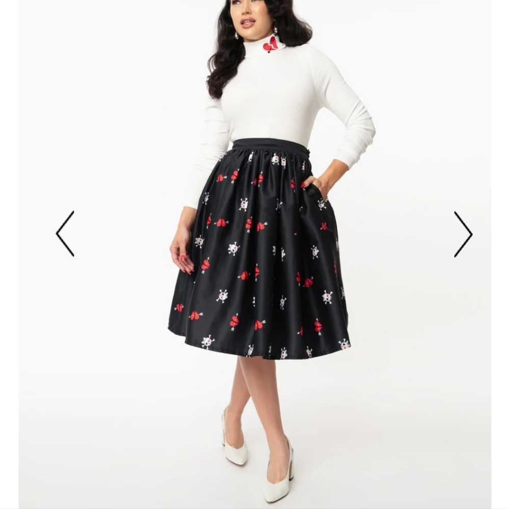 Unique Vintage SKULL HEARTS SWING SKIRT